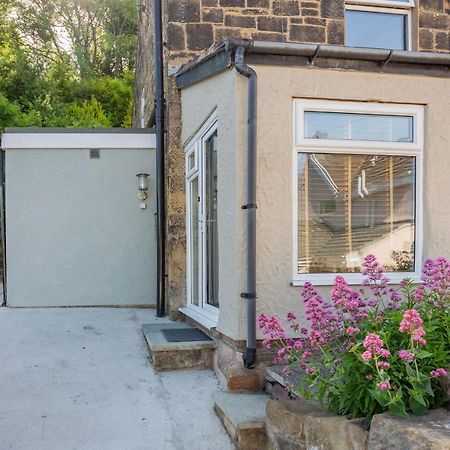 27 Green Road Wrexham Exterior photo