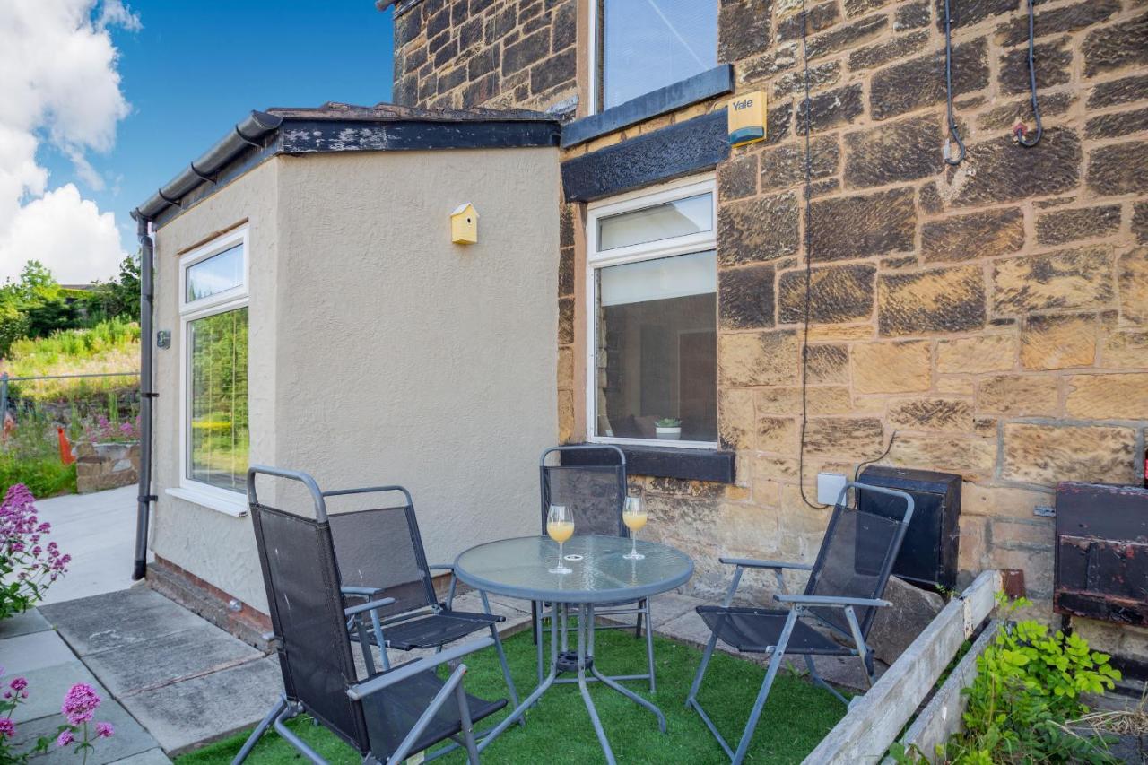 27 Green Road Wrexham Exterior photo